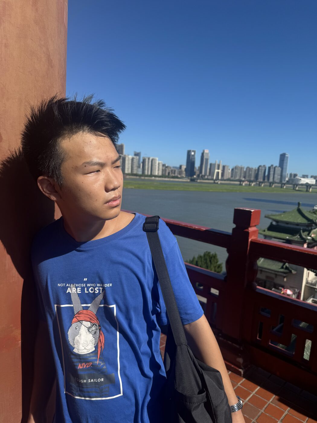 江畔 / Riverside